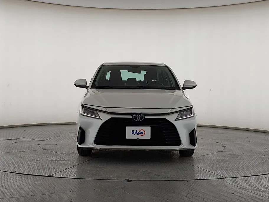 2023 Toyota Yaris  Y 