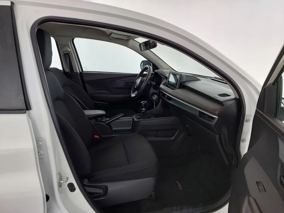 2023 Toyota Yaris  Y 