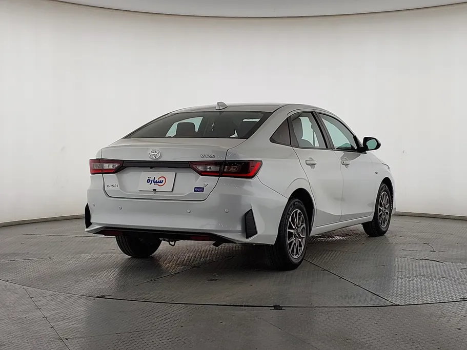 2023 Toyota Yaris  Y 