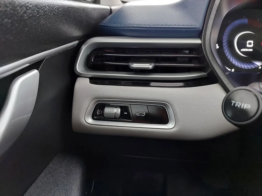 2023 Geely Emgrand GF 