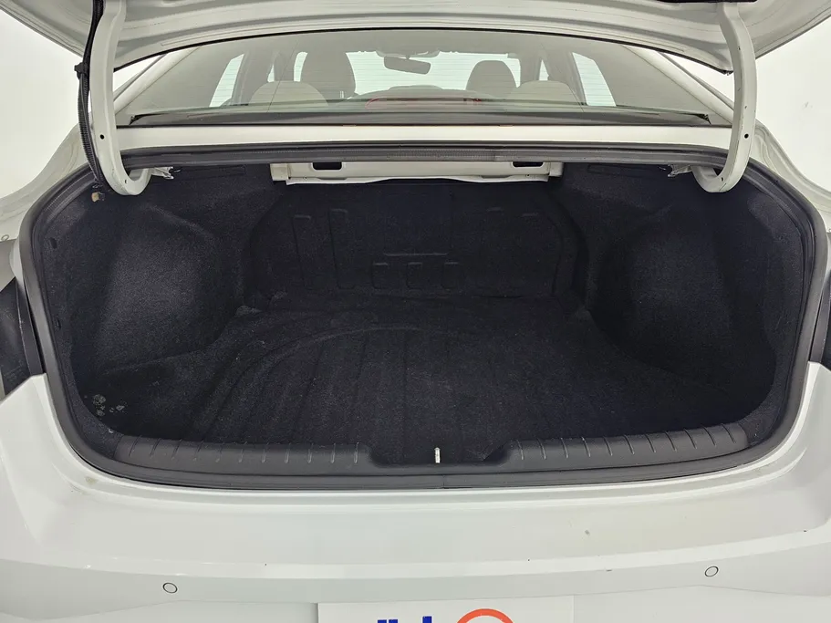 2022 Hyundai Elantra Fleet 