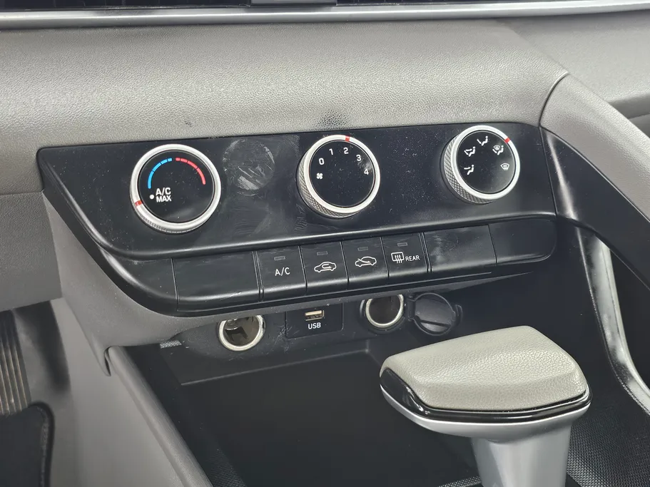 2021 Hyundai Elantra Fleet 