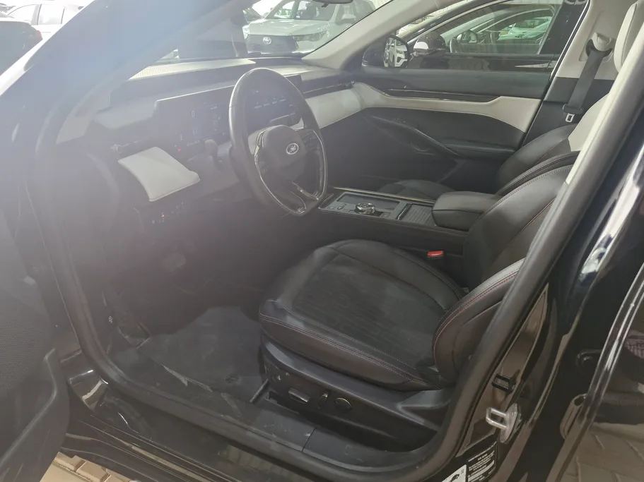 2024 Ford Taurus Trend 