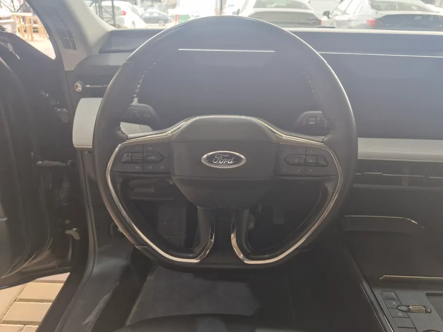 2024 Ford Taurus Trend 