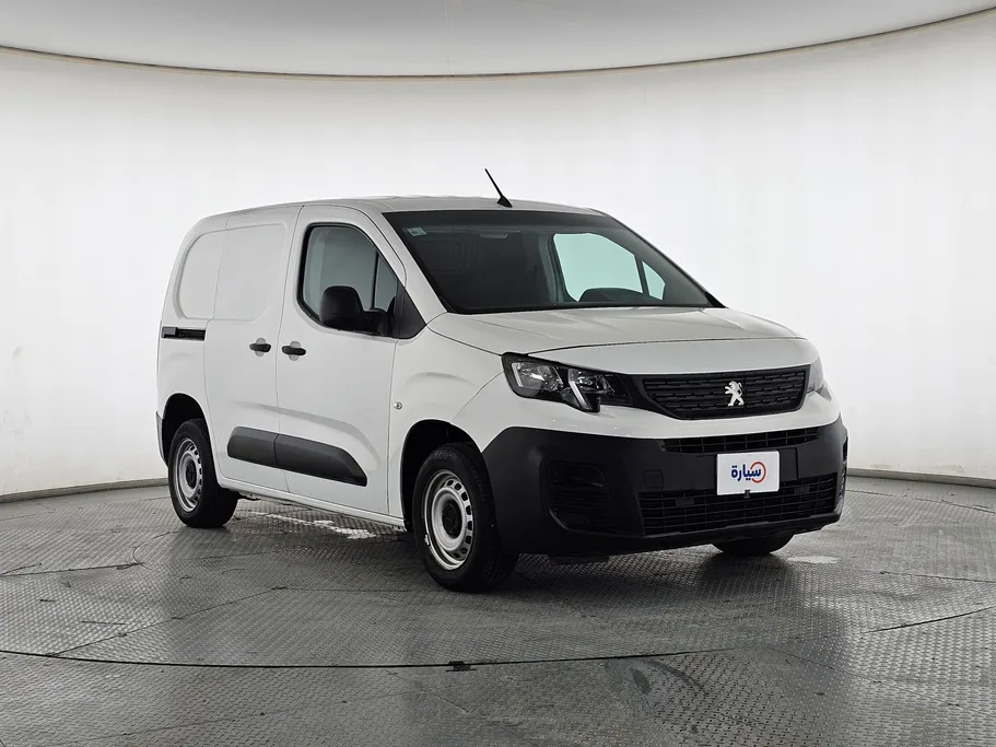 2022 Peugeot Partner Short van 