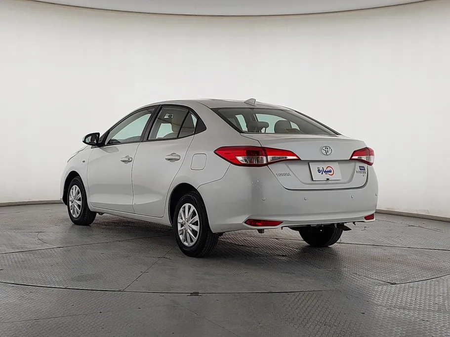 تويوتا يارس Y 2021 