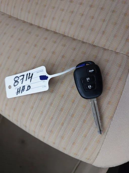 تويوتا يارس Y 2021 