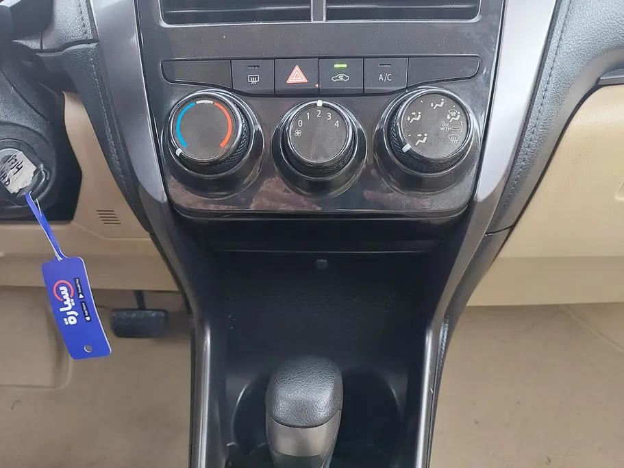 تويوتا يارس Y 2021 