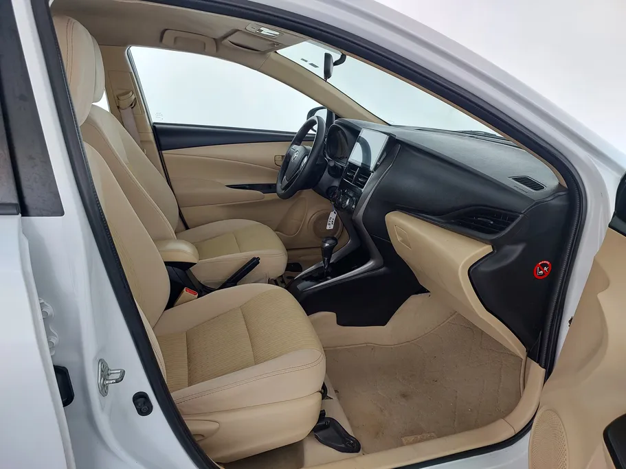 تويوتا يارس Y 2021 