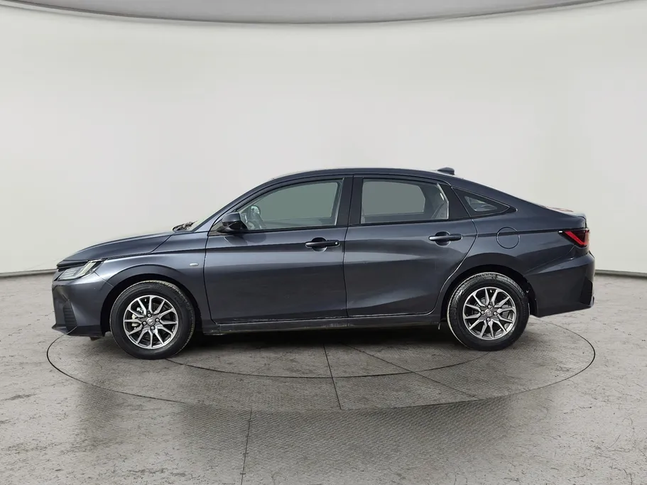 تويوتا يارس Y 2023 