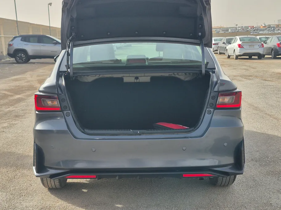 تويوتا يارس Y 2023 