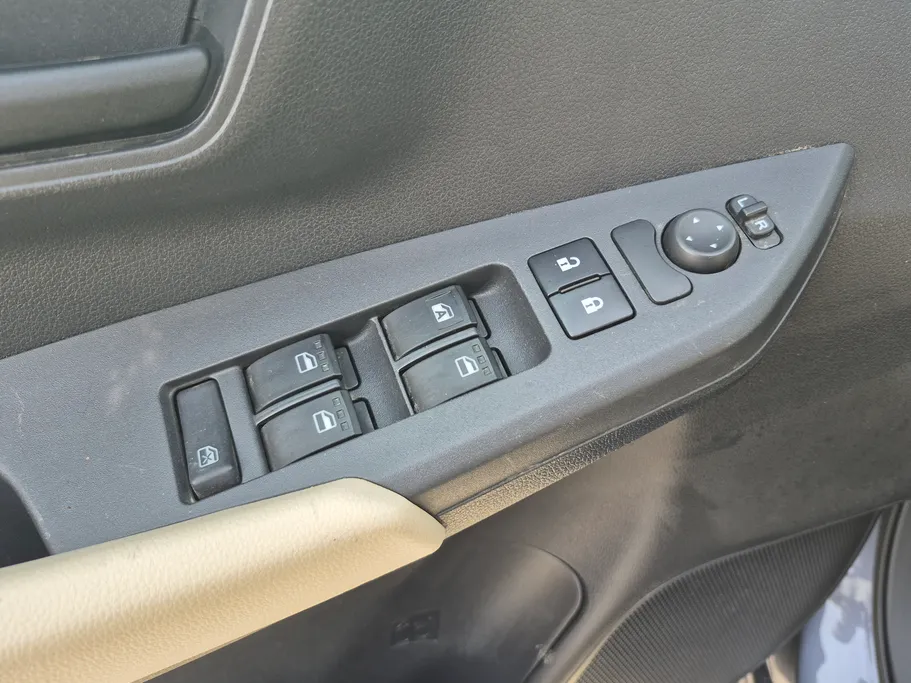 تويوتا يارس Y 2023 