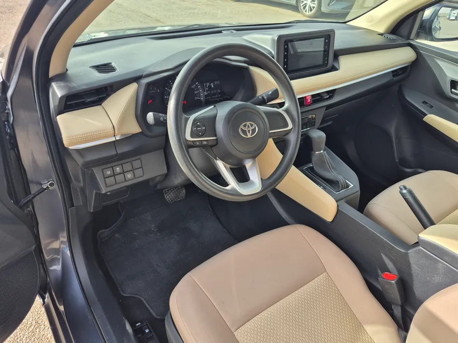 تويوتا يارس Y 2023 