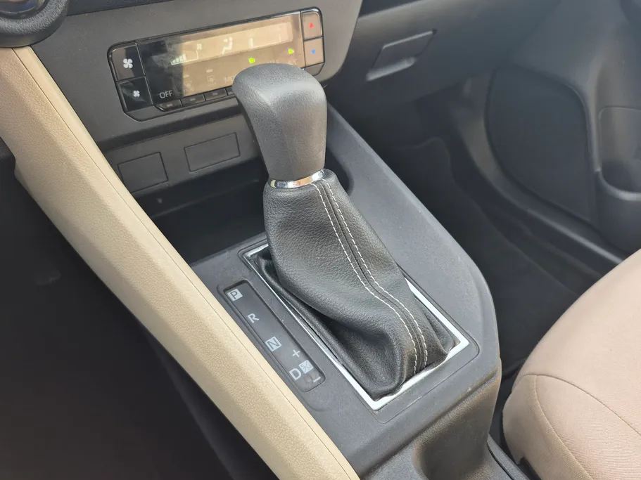 تويوتا يارس Y 2023 