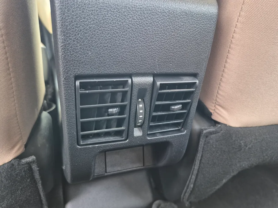 تويوتا يارس Y 2023 