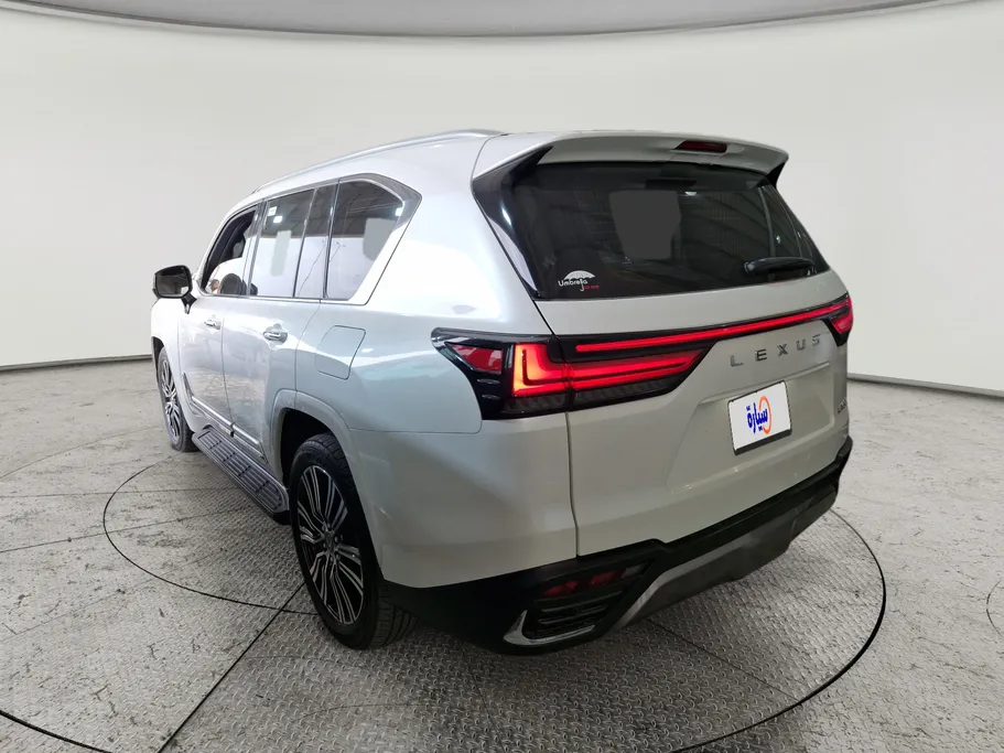 2024 Lexus LX 600 