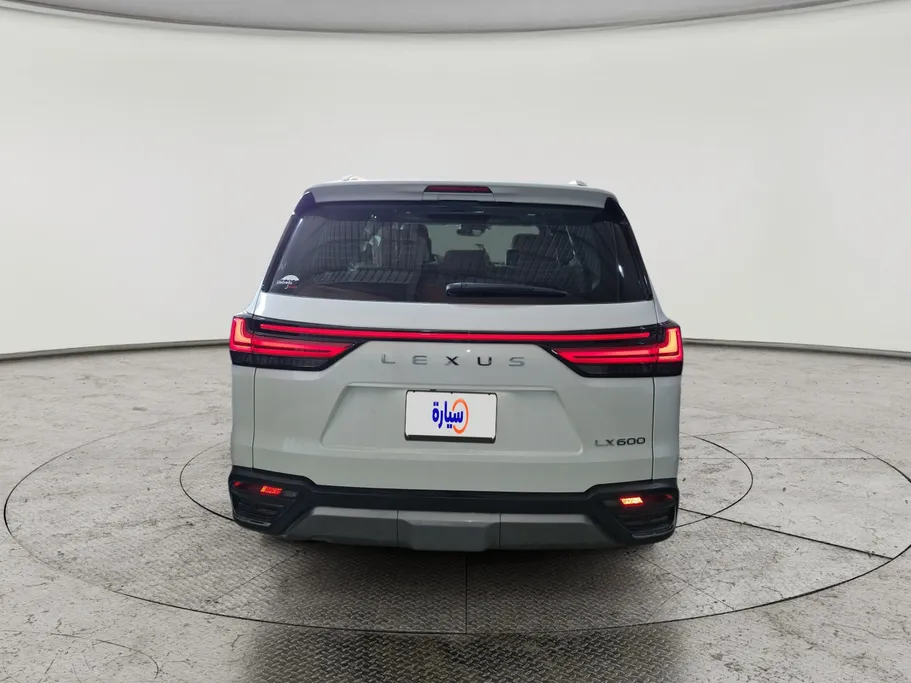 2024 Lexus LX 600 