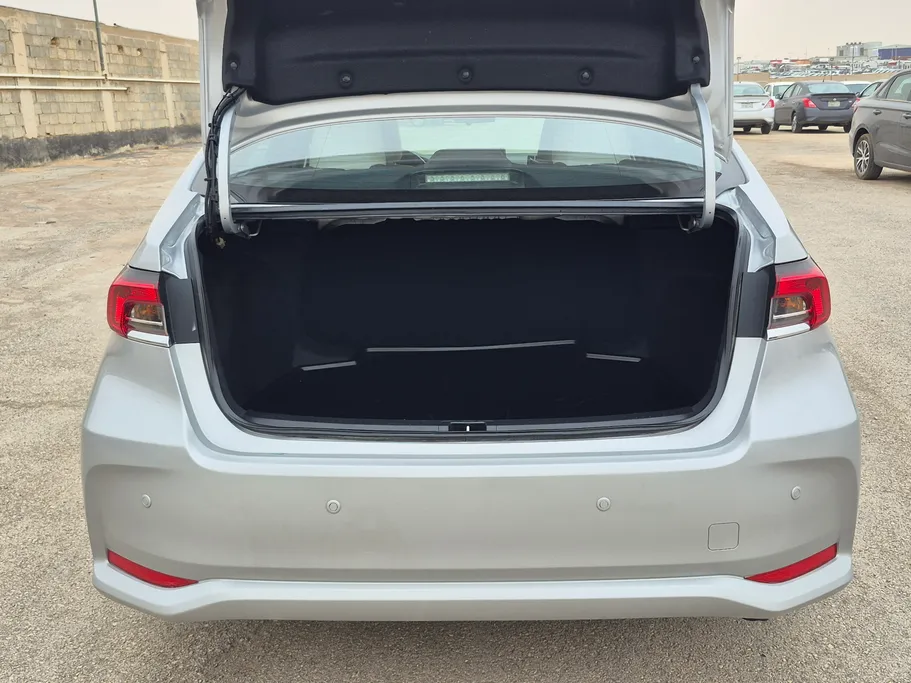 تويوتا كورولا XLI 2023 