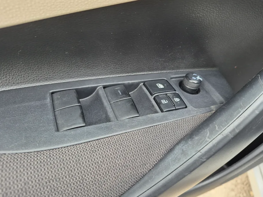 تويوتا كورولا XLI 2023 