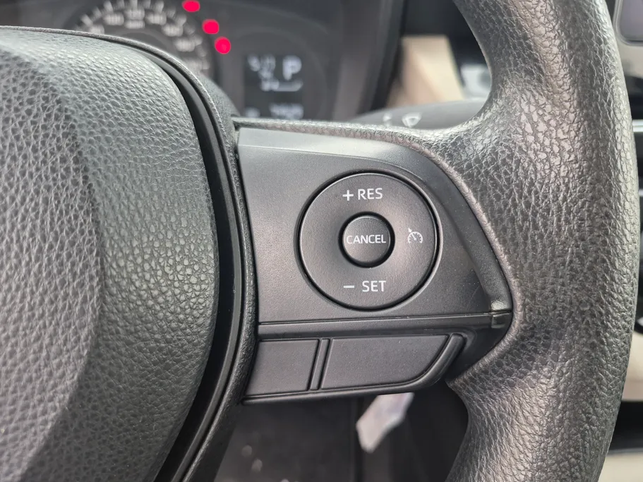 تويوتا كورولا XLI 2023 