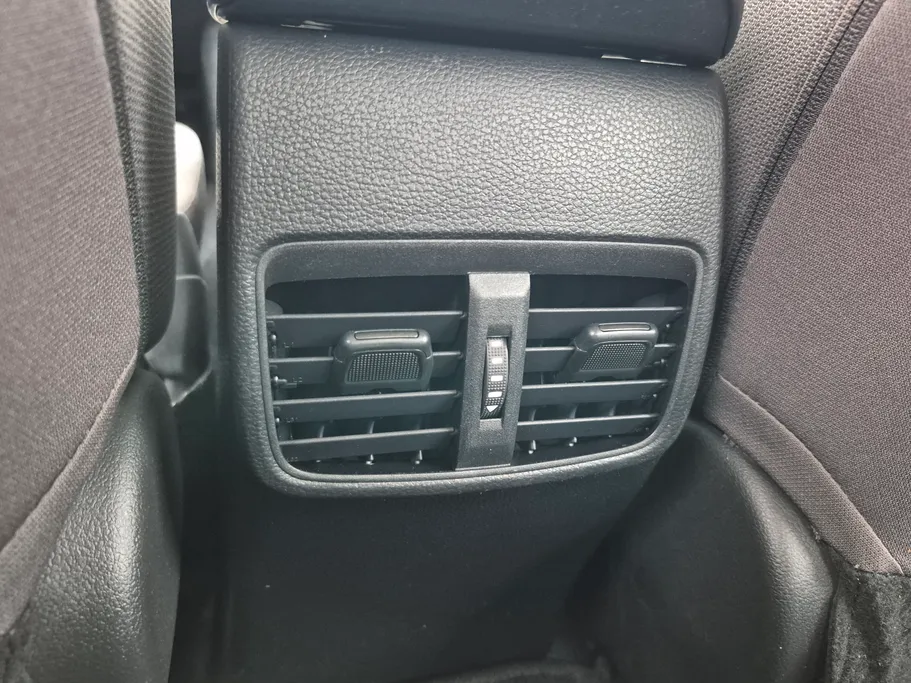 تويوتا كورولا XLI 2023 