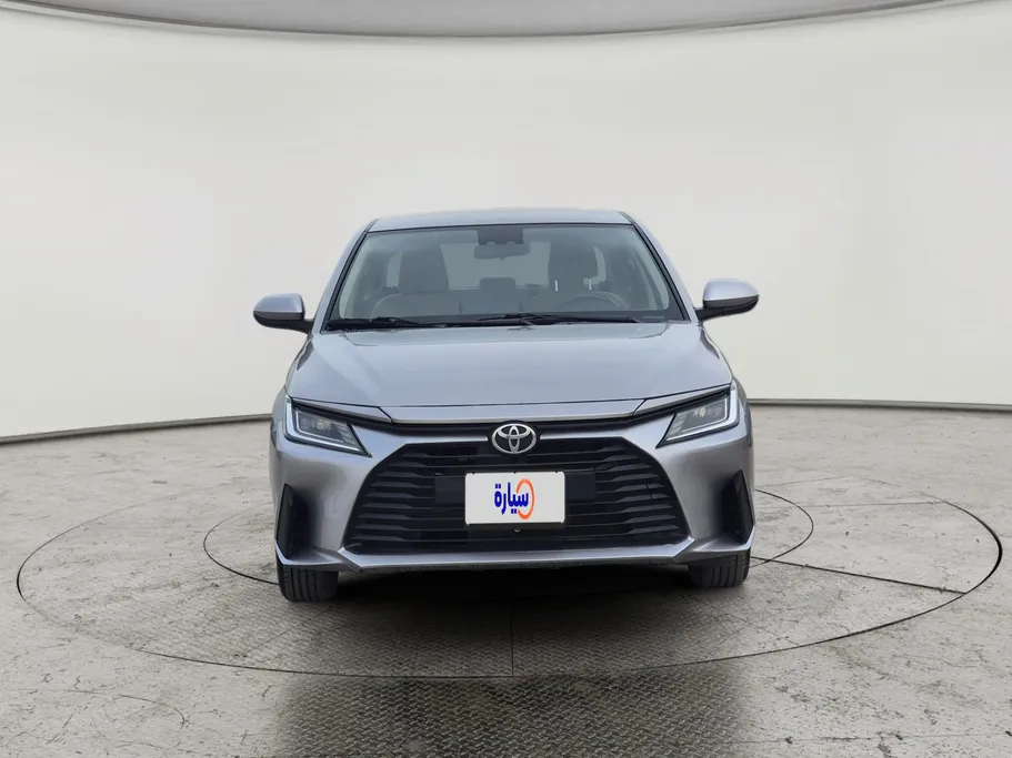 2023 Toyota Yaris  Y 