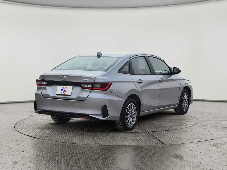 2023 Toyota Yaris  Y 