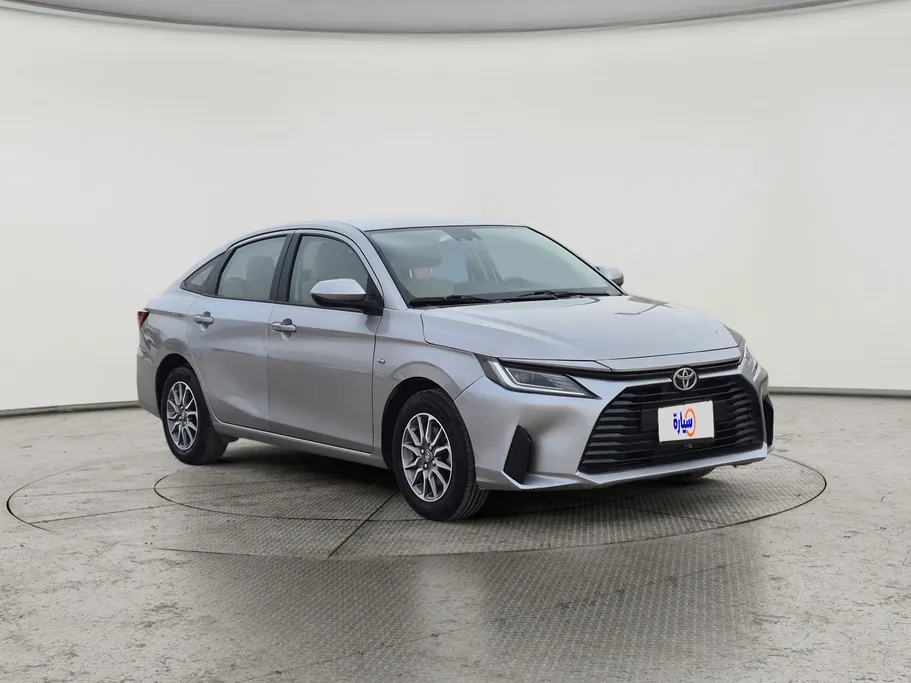 2023 Toyota Yaris  Y 