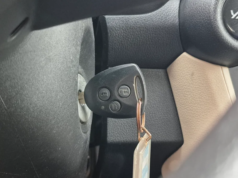 تويوتا يارس Y 2023 