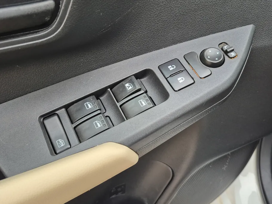 تويوتا يارس Y 2023 