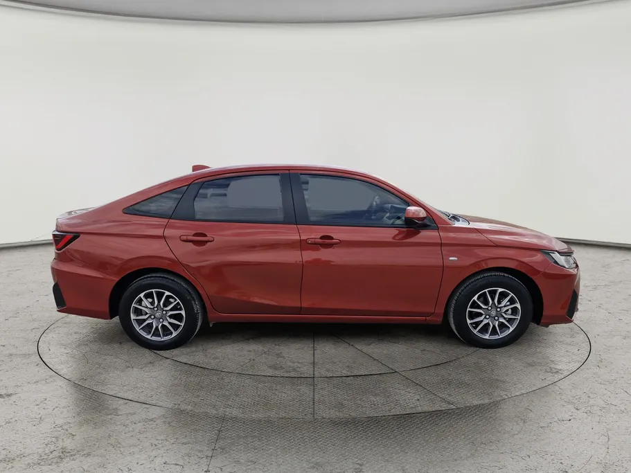 تويوتا يارس Y 2024 