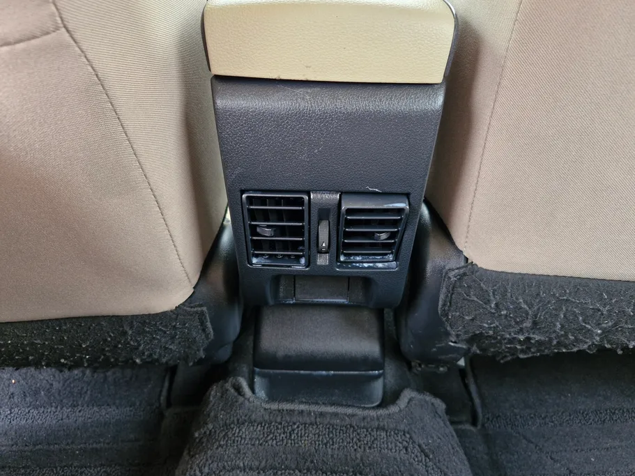 تويوتا يارس Y 2024 