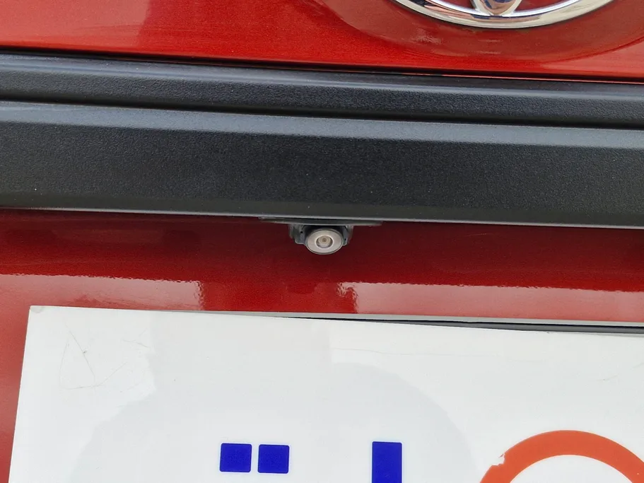 تويوتا يارس Y 2024 