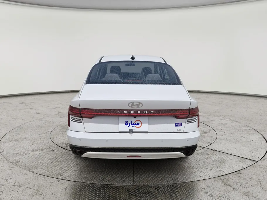 هيونداي اكسنت سمارت 2024 