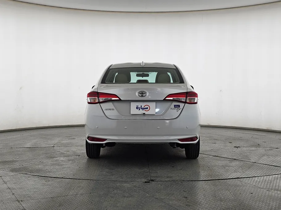 تويوتا يارس Y 2022 