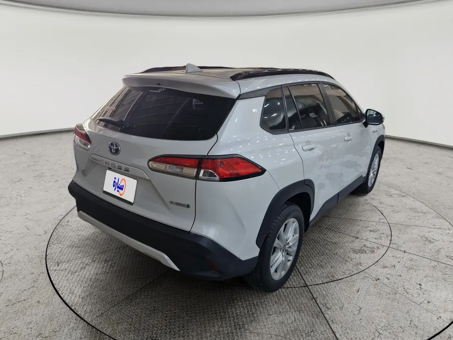 2024 Toyota Corolla Cross XLE HEV 