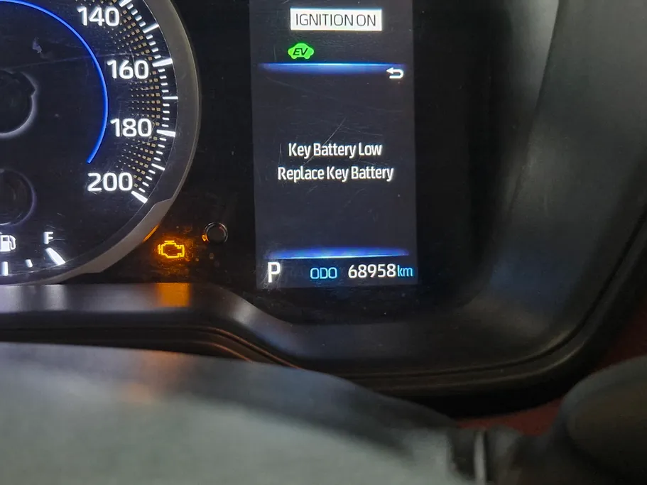 2024 Toyota Corolla Cross XLE HEV 