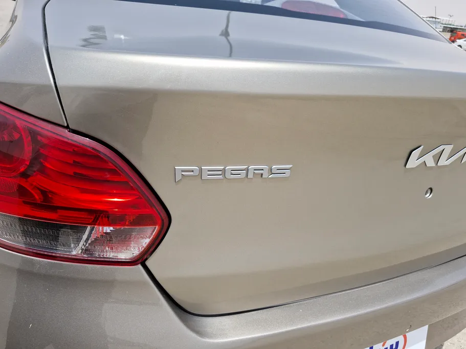 2023 Kia Pegas LX 