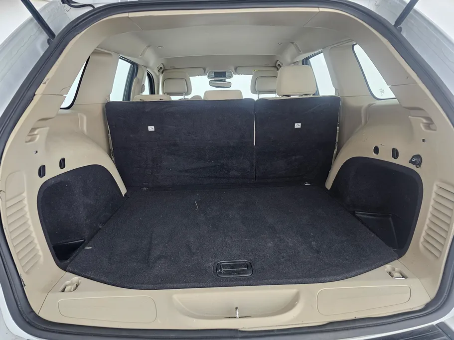 جيب جراند شيروكي لاريدو 2020 