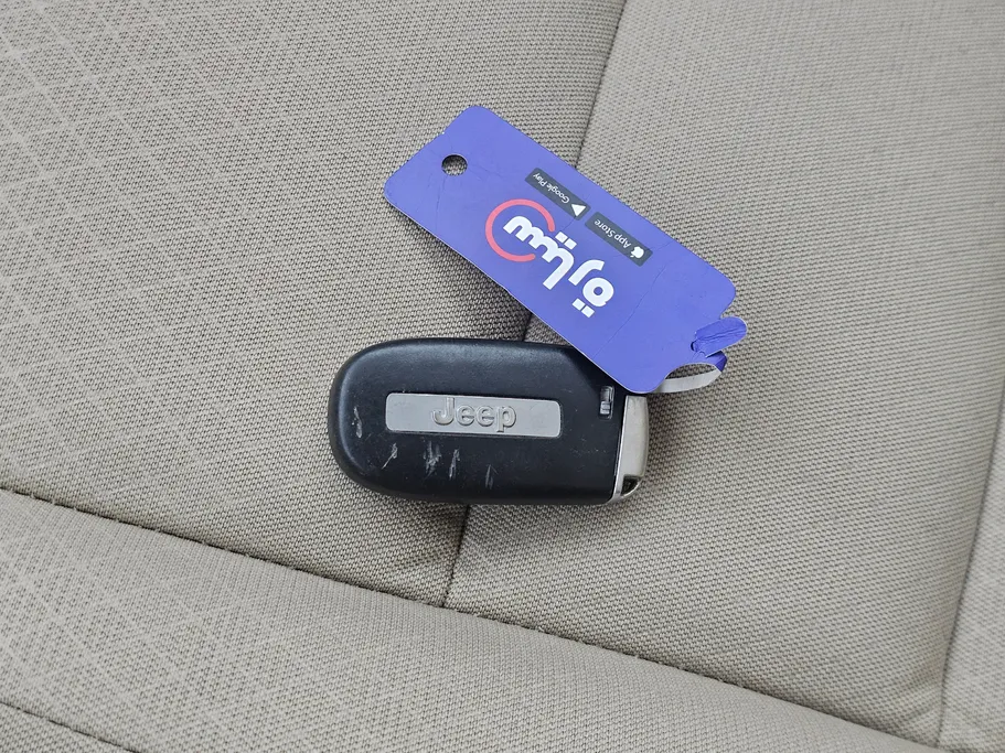 جيب جراند شيروكي لاريدو 2020 