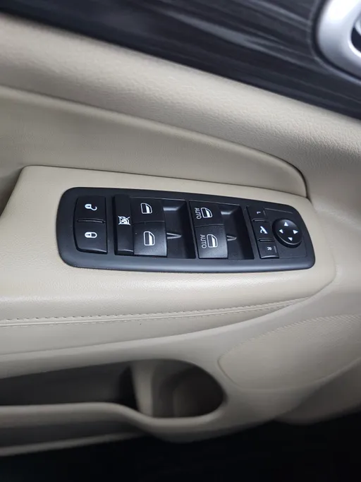 جيب جراند شيروكي لاريدو 2020 