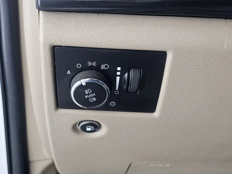 جيب جراند شيروكي لاريدو 2020 