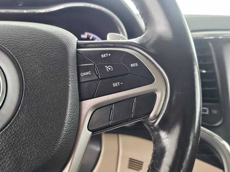 جيب جراند شيروكي لاريدو 2020 