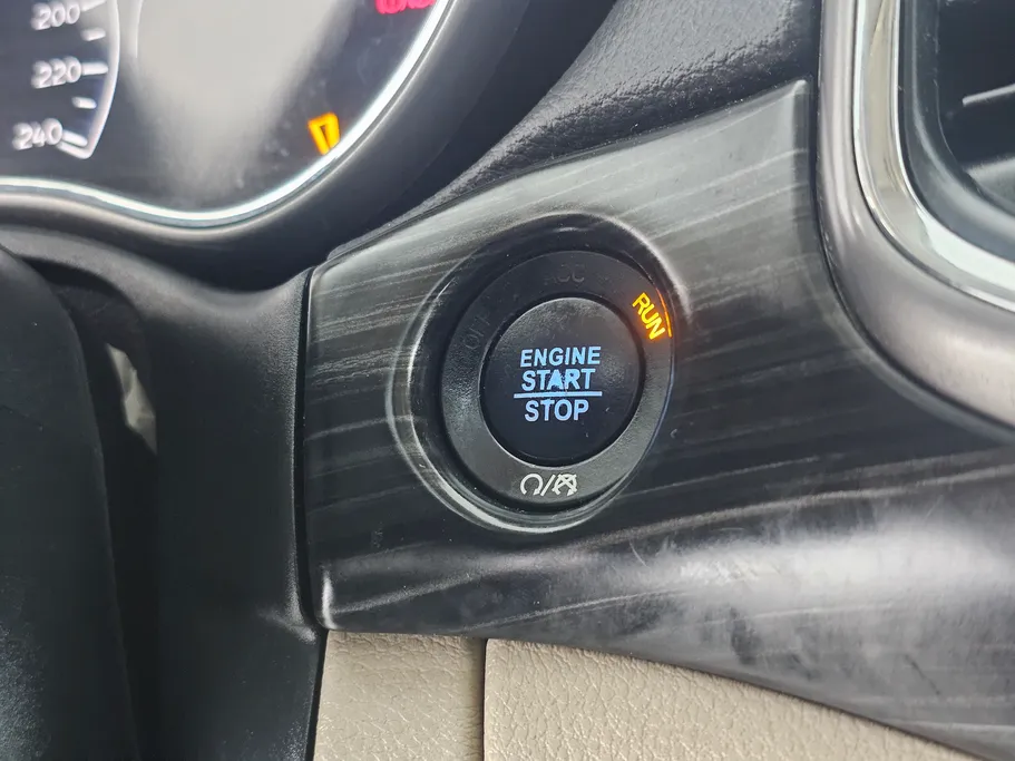 جيب جراند شيروكي لاريدو 2020 