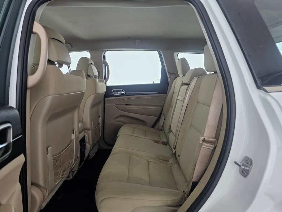 جيب جراند شيروكي لاريدو 2020 