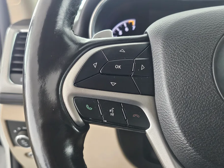 جيب جراند شيروكي لاريدو 2020 