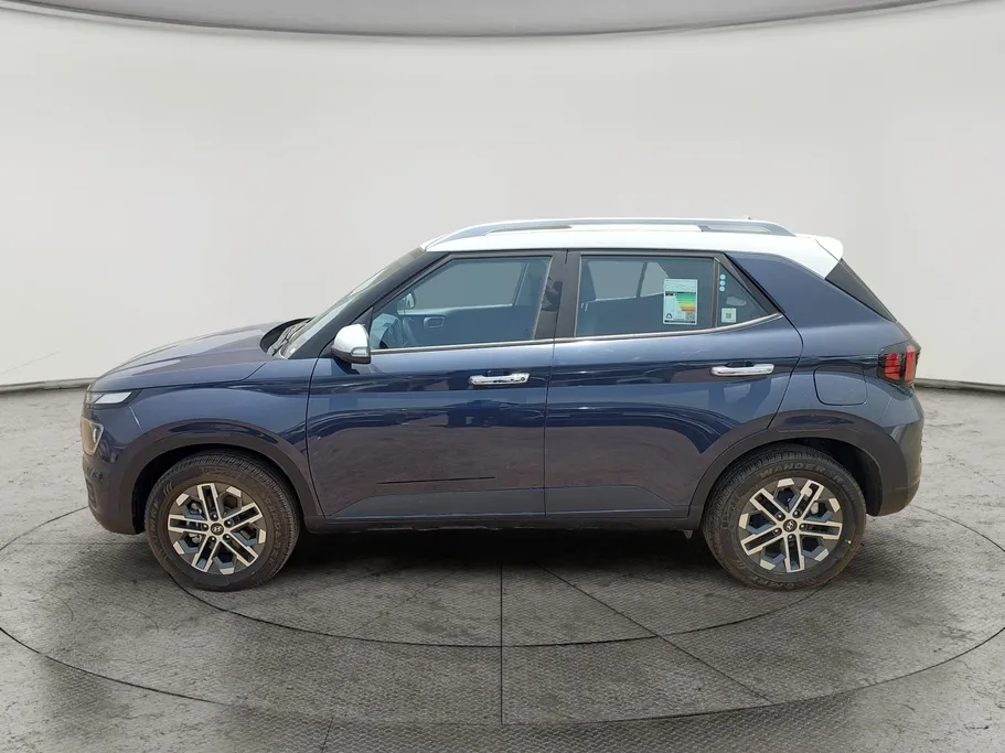 2024 Hyundai Venue Premium 