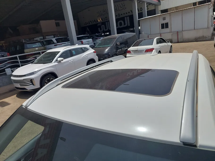 2024 Hyundai Venue Premium 