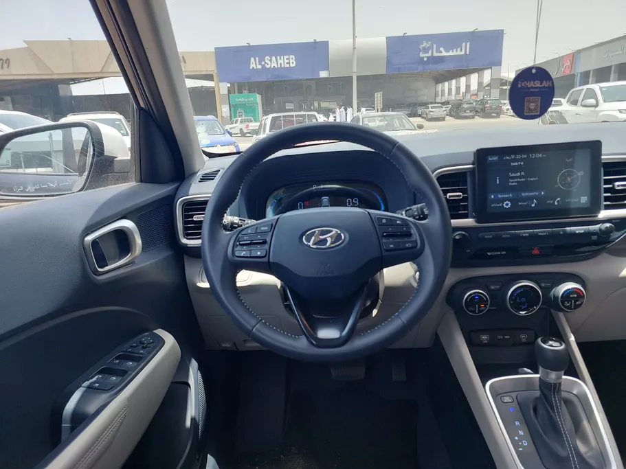 2024 Hyundai Venue Premium 