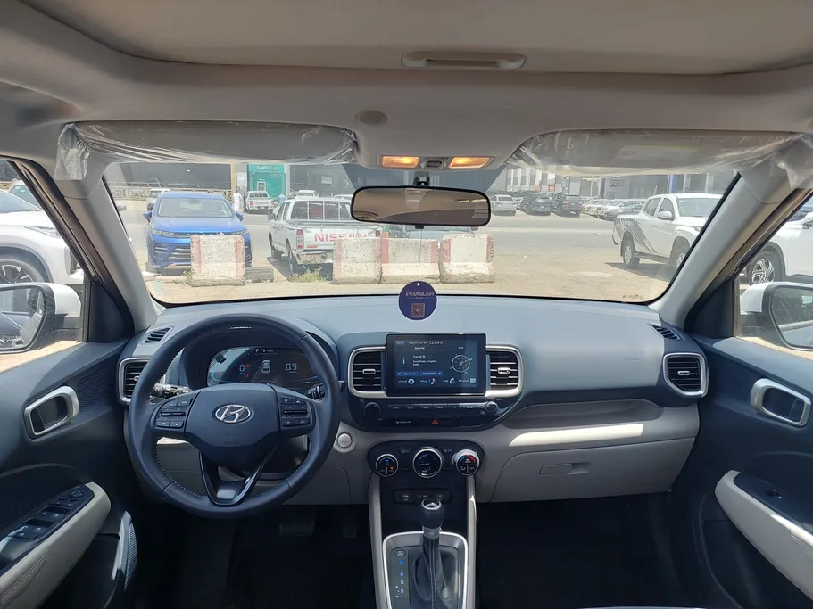 2024 Hyundai Venue Premium 